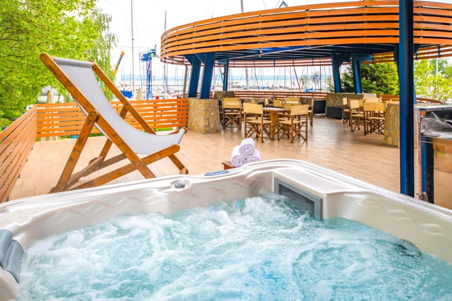 Sekli Apartman Balatonlelle Esterno foto