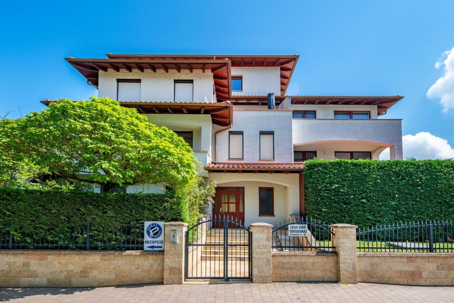 Sekli Apartman Balatonlelle Esterno foto